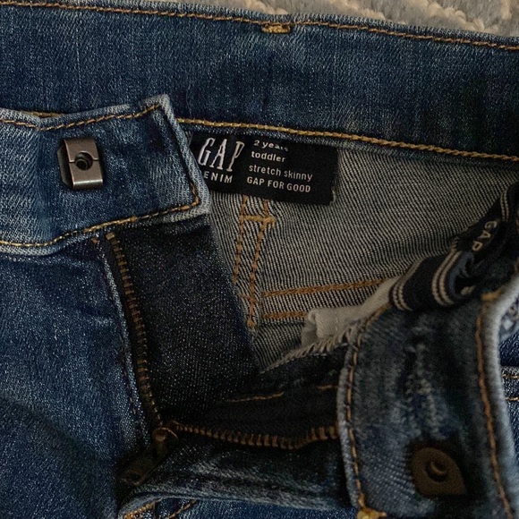Gap toddler jeans, Size 2T - Picture 3 of 5